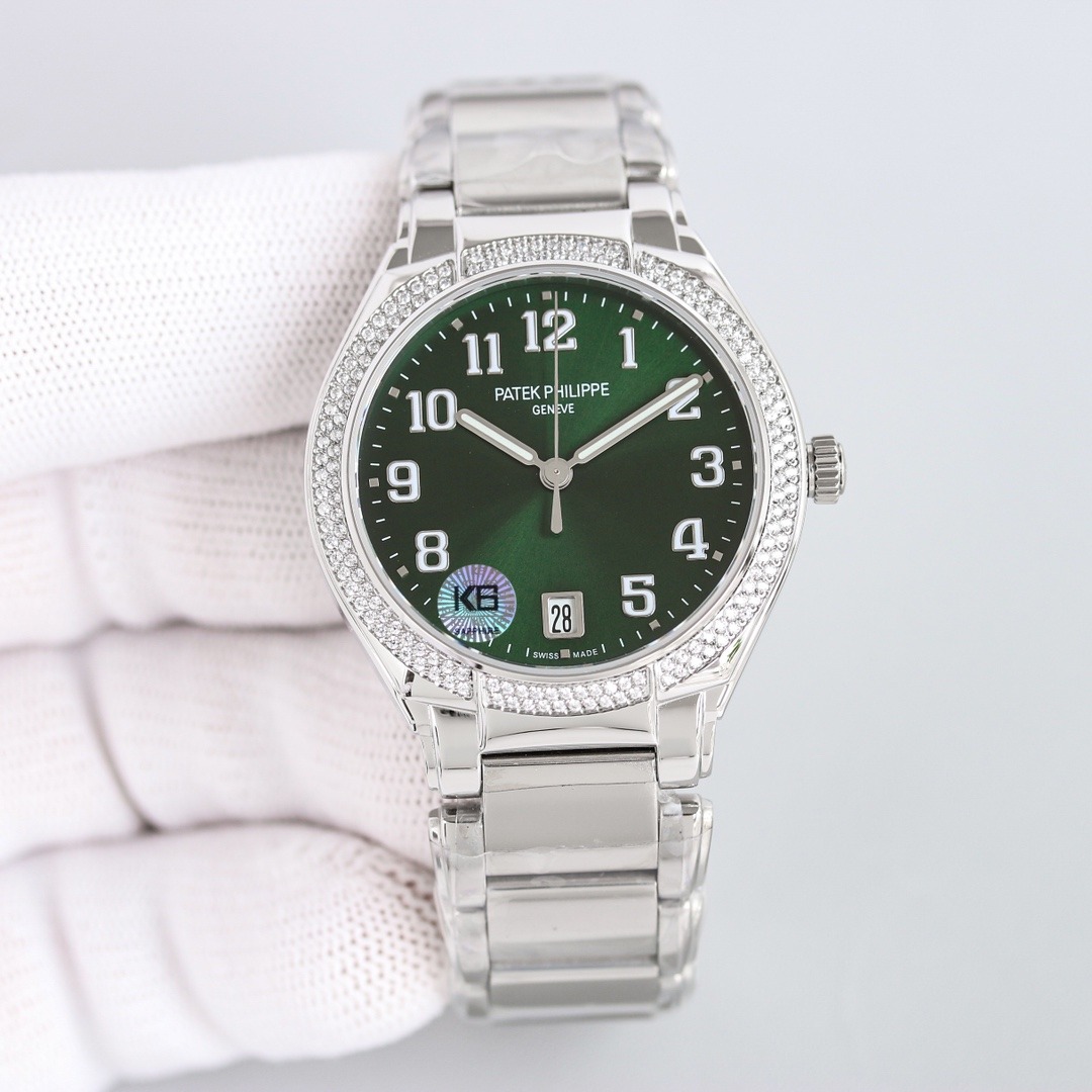 Patek Philippe Aquanaut (Grenade) Series Ref. 5067A